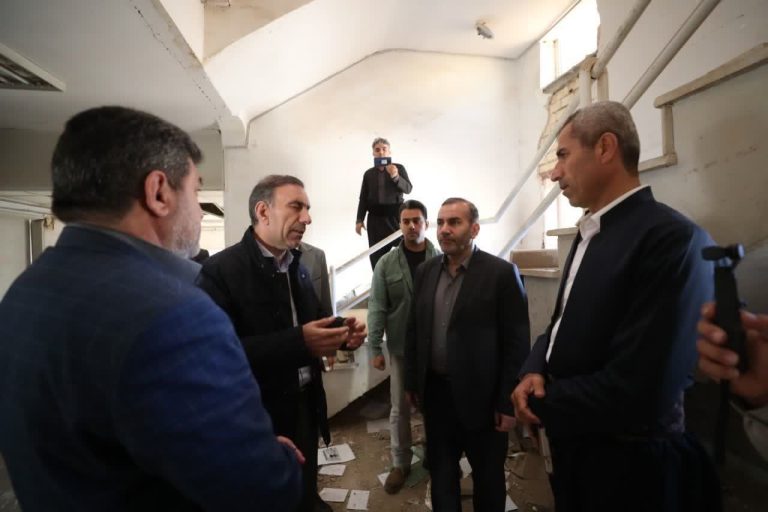 بازدید از ساختمان تخریبی آموزش و پرورش ثلاثباباجانی