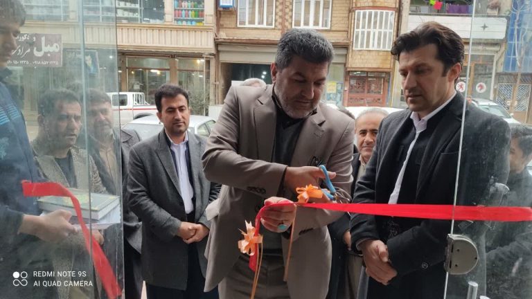 افتتاح نمایشگاه کتاب کودک در کتابخانه طالقانی شهرستان ثلاث باباجانی