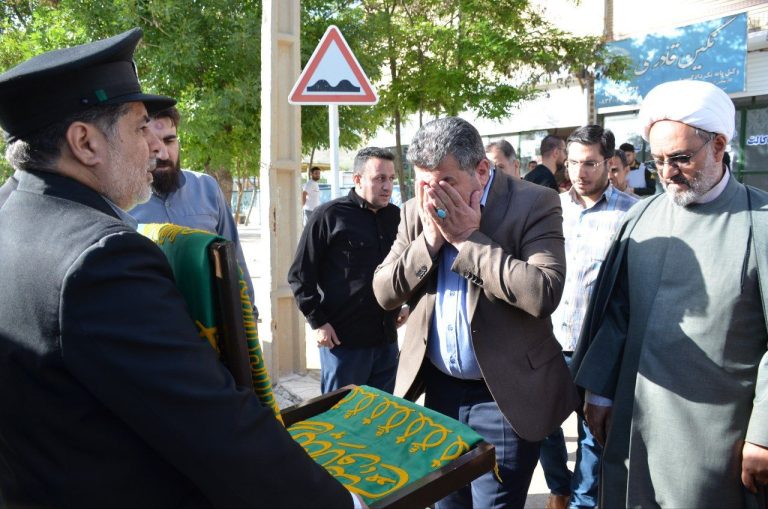 استقبال پرشور مردم ومسئولین شهرستان ثلاث باباجانی از پرچم و کاروان خادمین رضوی