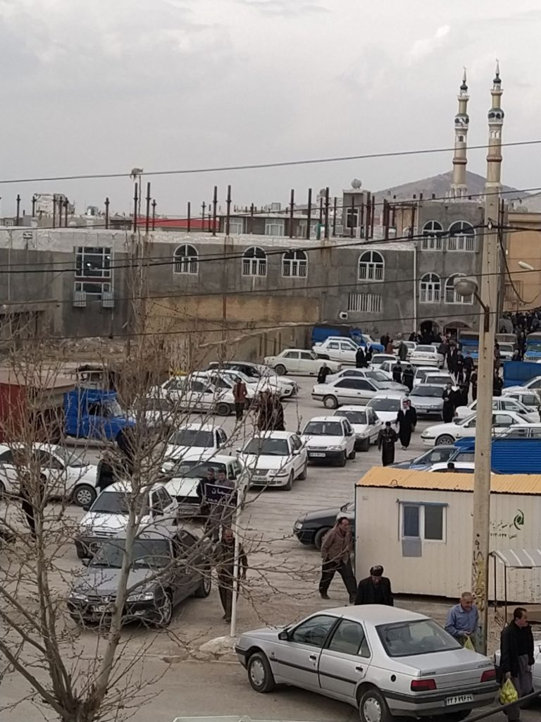 استقبال مردم شهرستان ثلاث بابا جانی از نماز جمعه