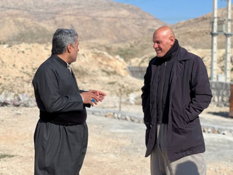 بازدید بخشدارازگله ازروستای داری زنگنه