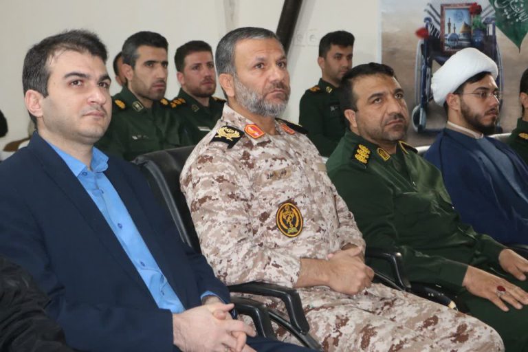 حضور سردار صفری فرمانده لشکر ۲۹نبی اکرم (ص) در مراسم گرامی داشت عملیات والفجر هشت و دهه مبارک فجر در شهرستان ثلاث باباجانی