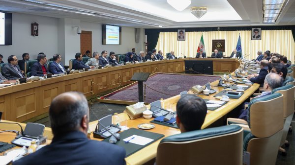 پزشکیان: همه ظرفیتها را برای کاهش وابستگی به درآمدهای نفتی و تقویت انضباط مالی به کار گرفتهایم