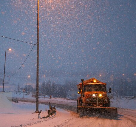 در بارشهای پیش رو، همه دستگاهها آماده باشند / تعطیلیها به استانداران واگذار شد